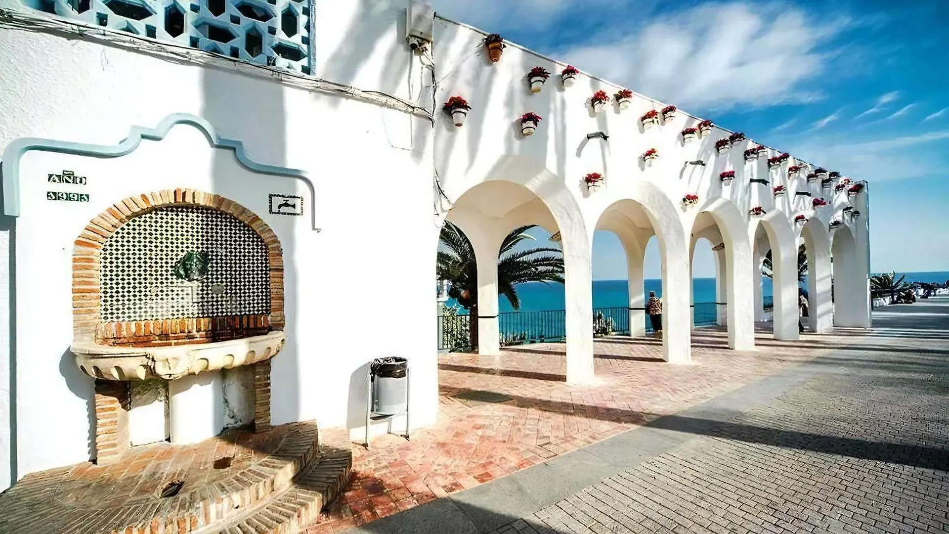 Apartment Mitten In Der Stadt Von نيرخا إسبانيا