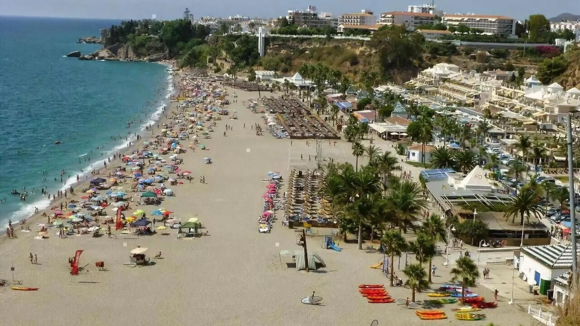 Apartment Mitten In Der Stadt Von Nerja Spain