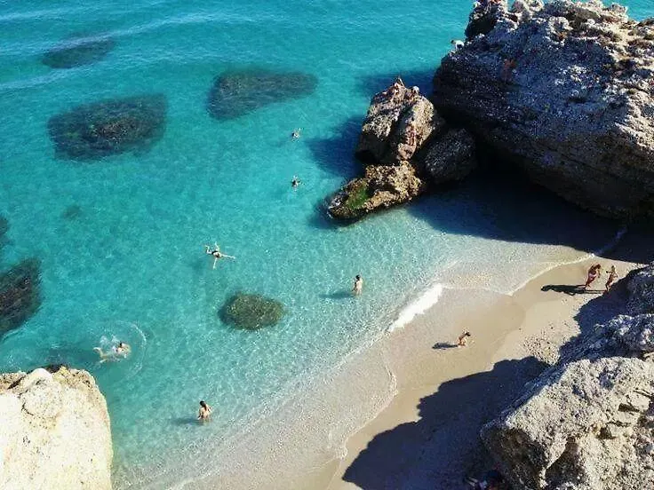 Apartment Mitten In Der Stadt Von Nerja