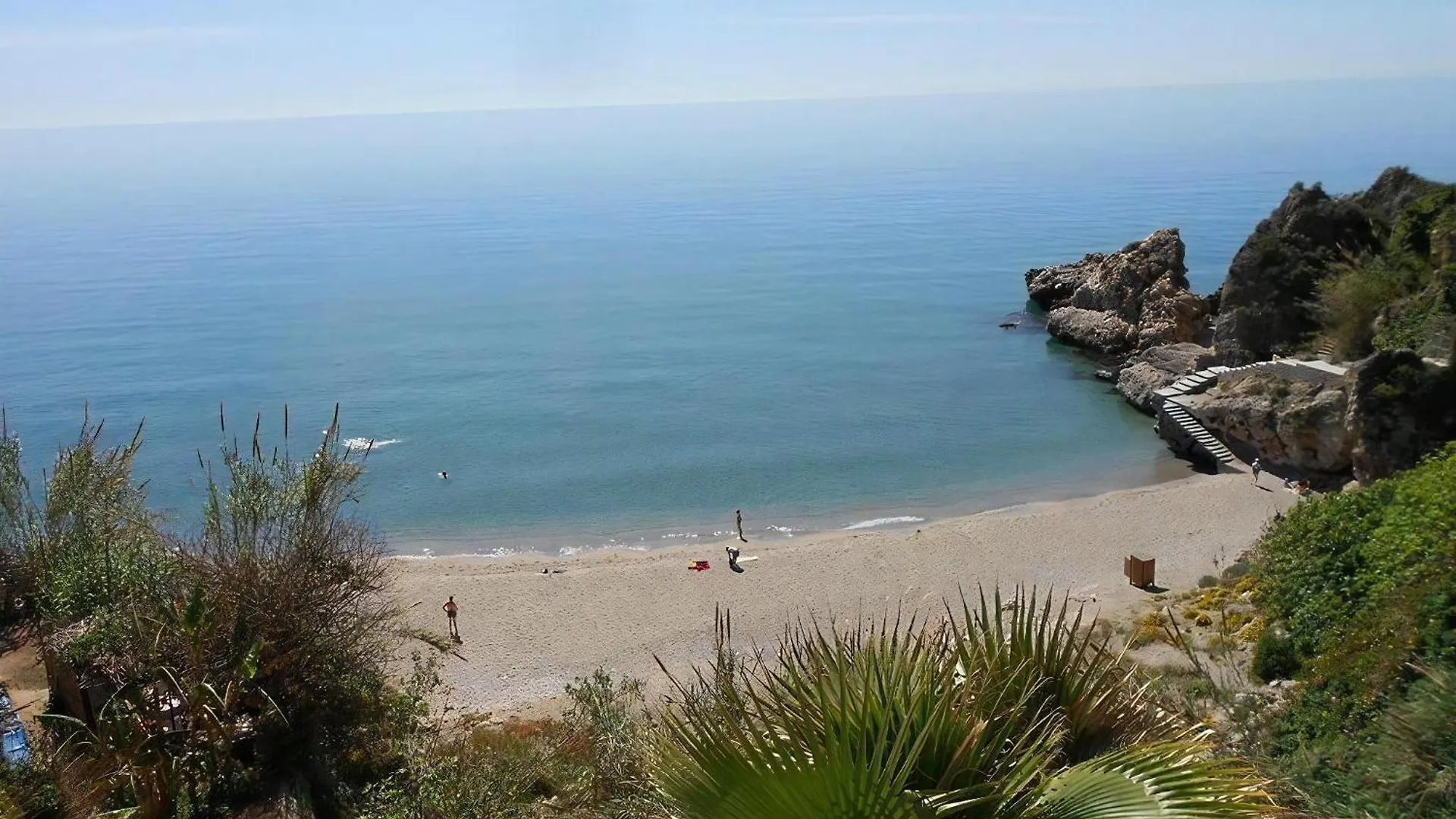 Apartment Mitten In Der Stadt Von Nerja
